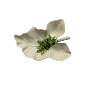 Vintage HULL Pottery Leaf Shaped Serving Dish with Green Grape Accents, U.S.A.‎
